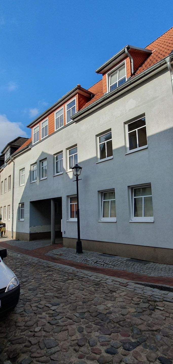Thumbnail-helle 2-Zimmer-Etagen-Wohnung im Stadtkern von Waren (Müritz)