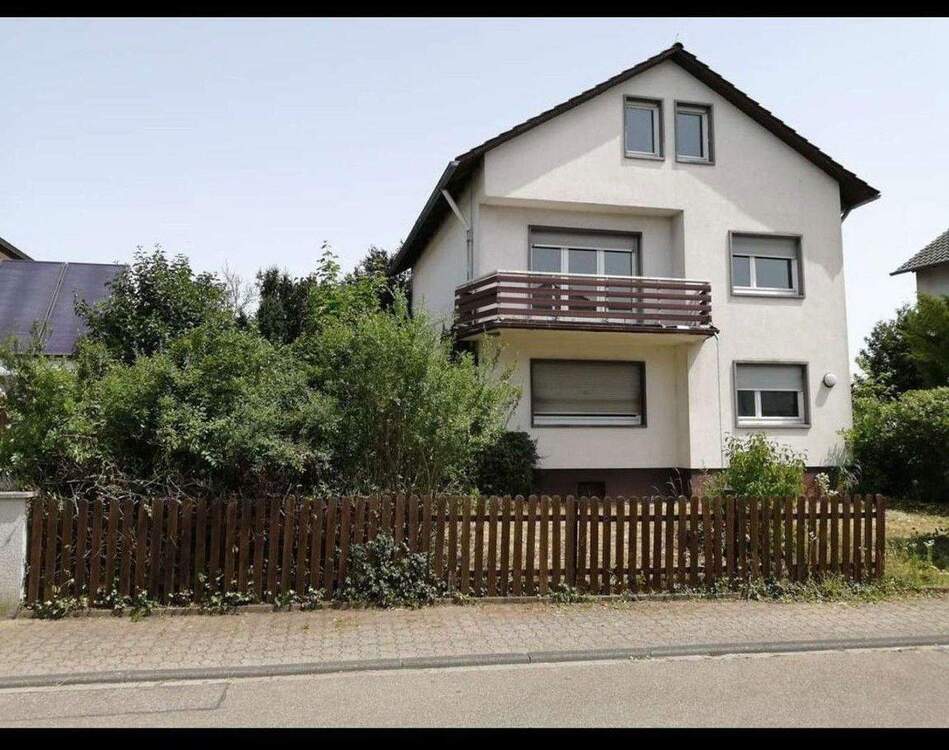 Thumbnail-Großzügiges Familienglück in Spöck: 7 Zimmer mit separierbarem Dachgeschoss & Baugenehmigung