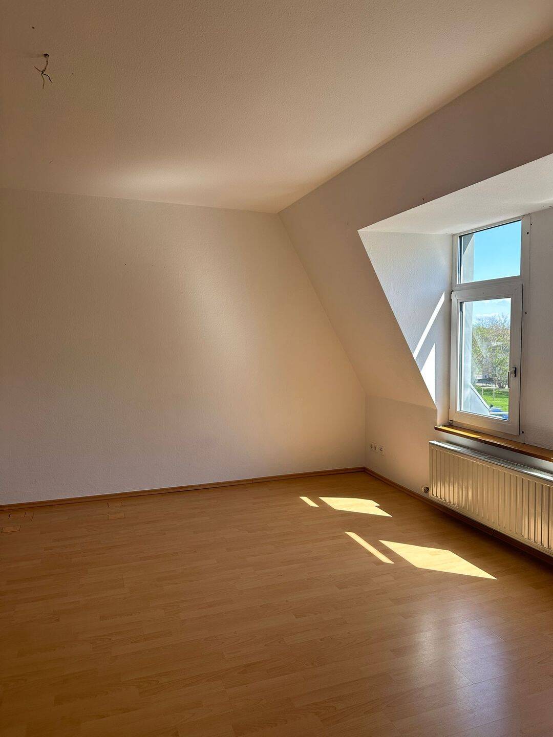 Thumbnail-4 Zimmerwohnung - Zwickau Reichenbacher Straße - den 12. Monat kaltmietfrei