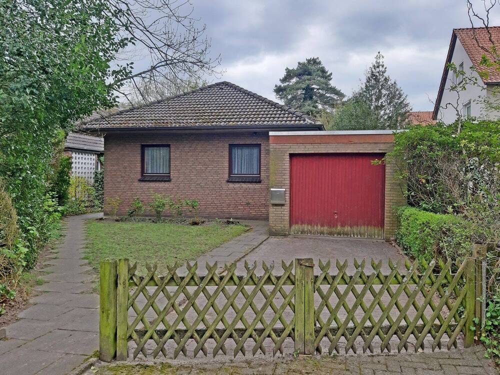 Thumbnail-Charmantes Einfamilienhaus mit Garage in familienfreundlicher Lage