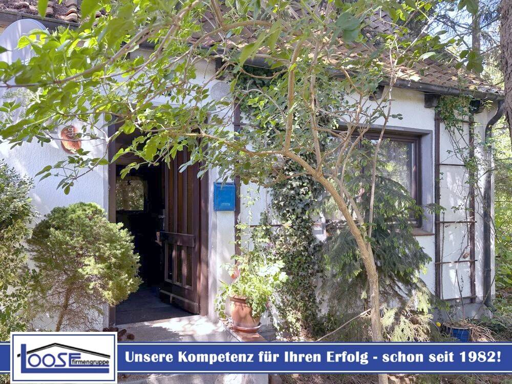 Thumbnail-Doppelhaushälfte auf einem Erbbaugrundstück im Dornröschenschlaf in Bad Malente.
