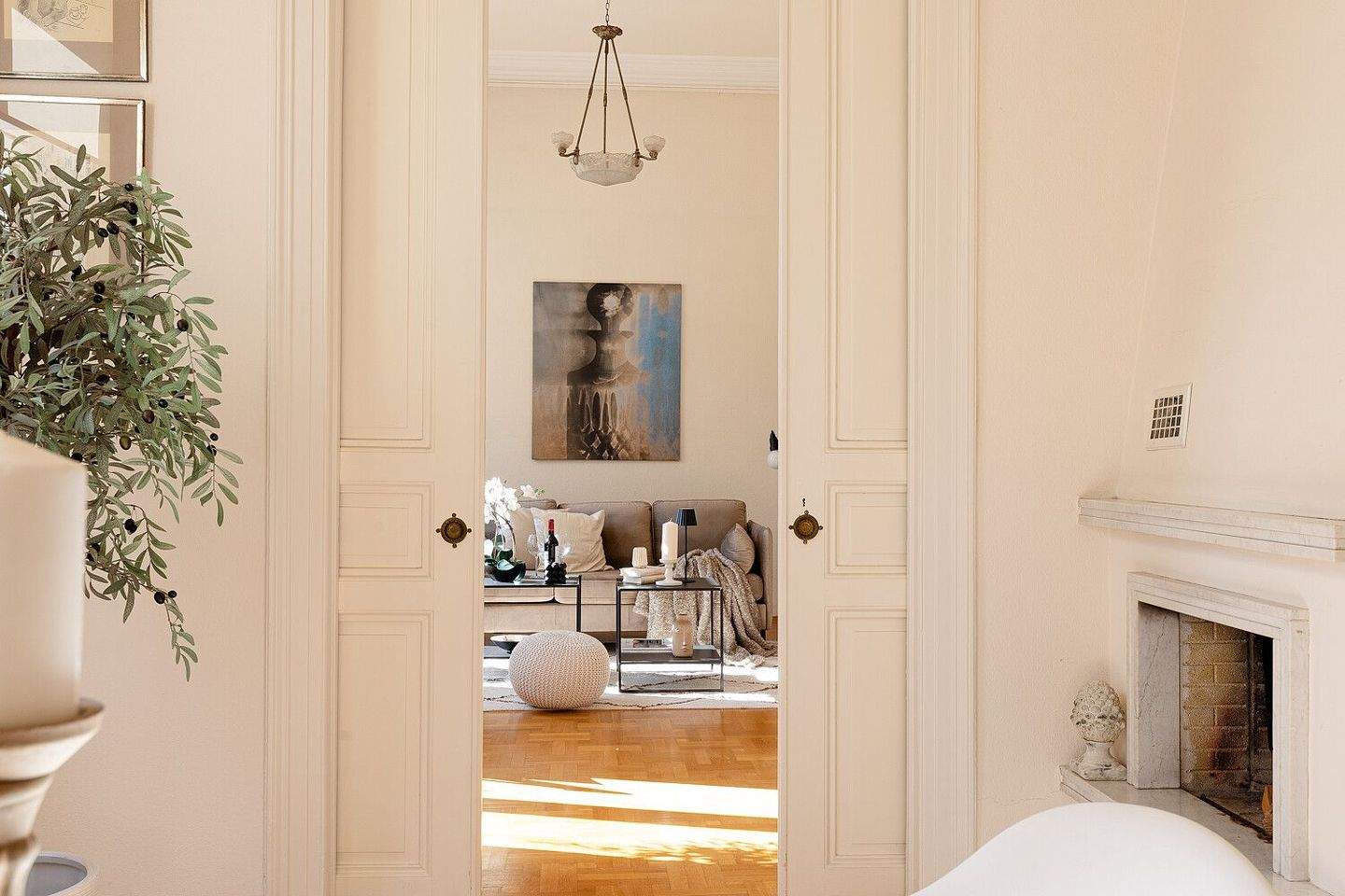 Thumbnail-Traumhafte Altbauetage mit historischem Flair und Entwicklungspotenzial in Bestlage