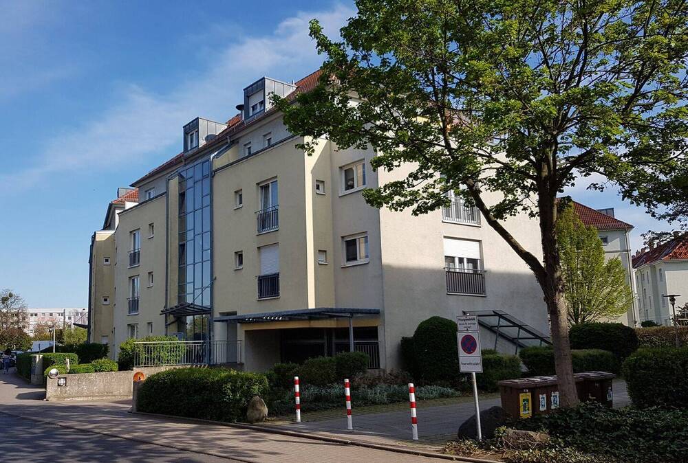 Thumbnail-Stilvolle Maisonette-Dachgeschosswohnung mit Balkon, Terrasse und TG-Stellplatz in Dresden-Strehlen