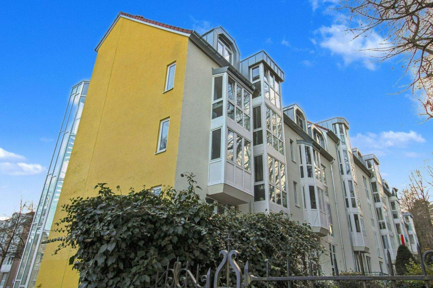 Thumbnail-Helle 2-Zimmer-Wohnung mit Tiefgaragenstellplatz am Stadtgarten - Farwickpark - in Aachen