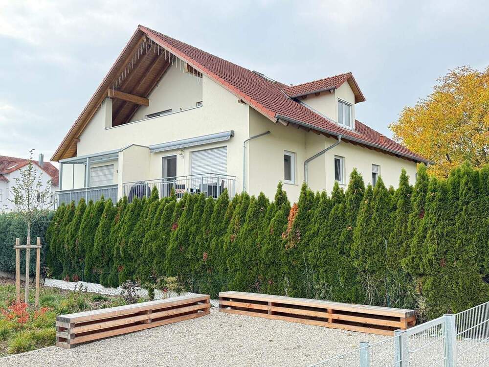 Thumbnail-Neuer Preis - IN-Wettstetten-großzügige 3 Zi. OG Wohnung ohne Käuferprovision !