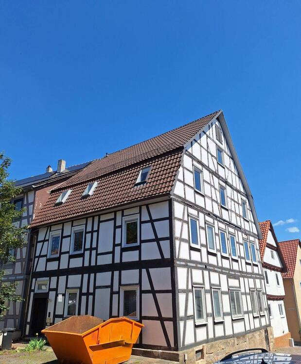Thumbnail-*** Dreifamilienhaus direkt in Naumburg zu verkaufen ***