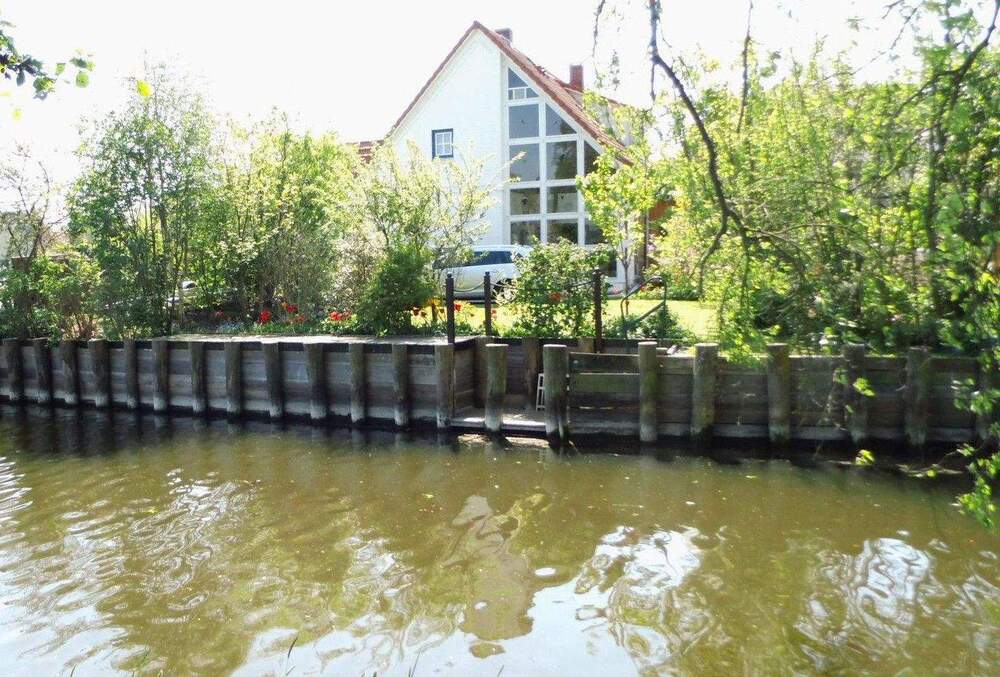 Thumbnail-WASSERGRUNDSTÜCK - BOOTFAHREN BIS ZUR OSTSEE