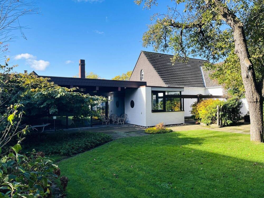 Thumbnail-gemütliches Einfamilienhaus mit viel Charme, ca. 2.300 m² Grundstück und großem Bebauungspotenzial!