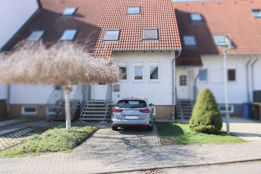 Thumbnail-Familienfreundliche 5 Zimmer mit Terrasse und Gartenanteil - Sofort Bezugsfrei