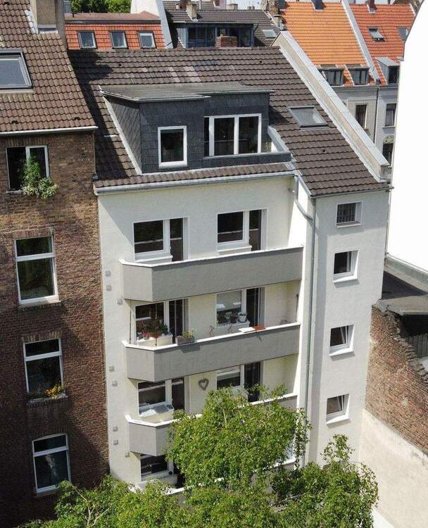 Thumbnail-KÖLN-SÜDSTADT; LICHTDURCHFLUTETE 2 ZIMMER-WOHNUNG MIT BALKON