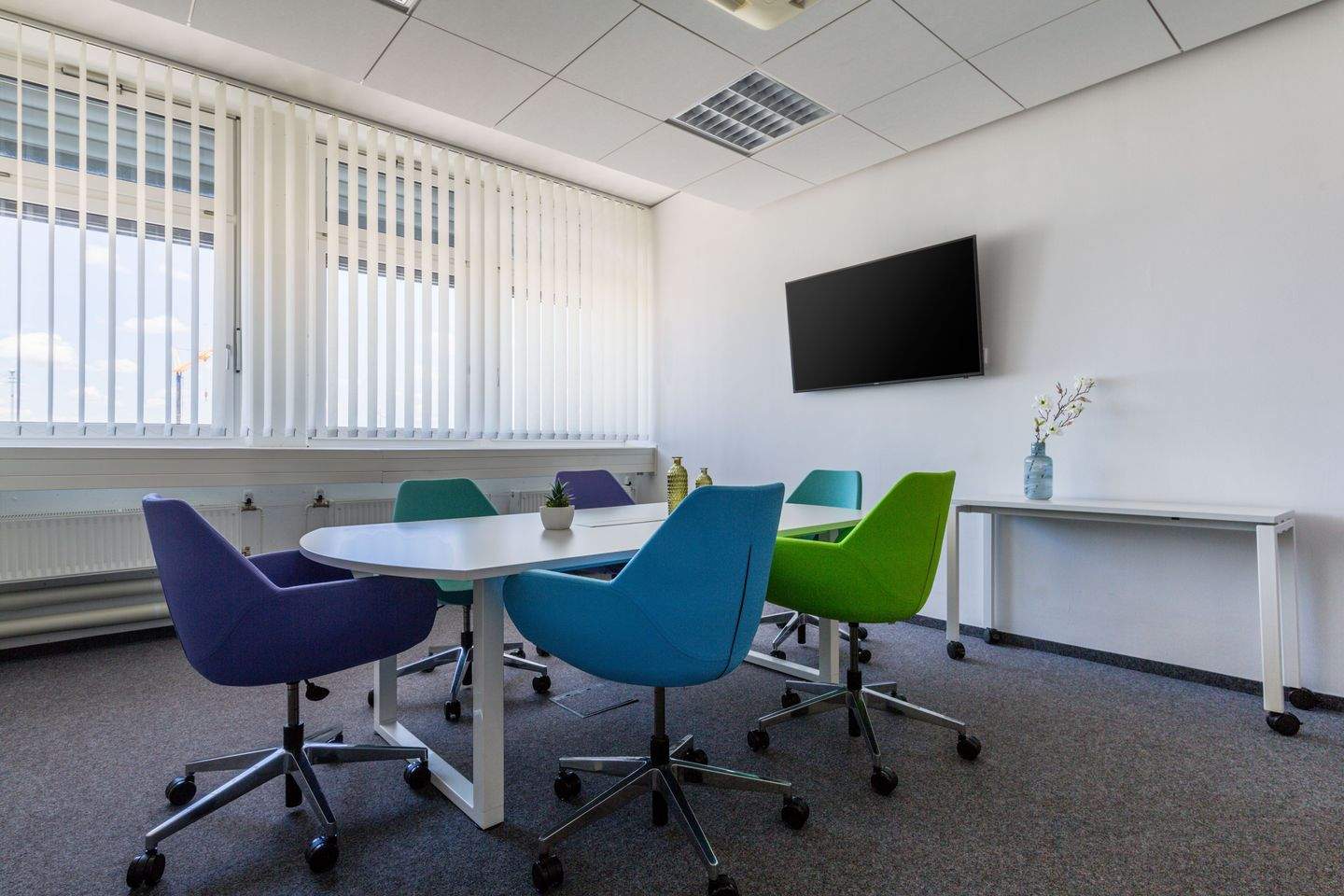 Thumbnail-Großraumbüros für 10 Personen in Regus Nürnberg Airport