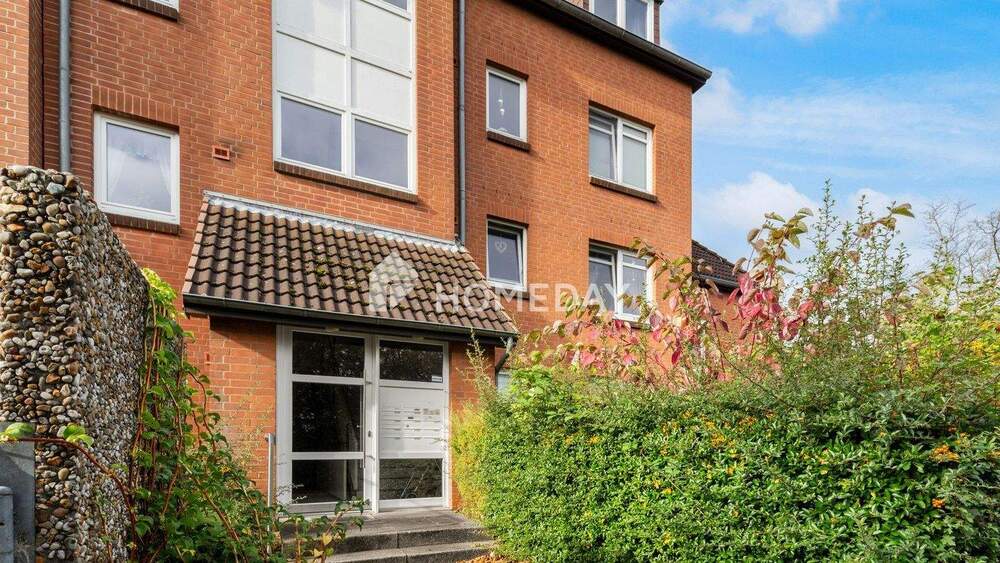 Thumbnail-Schön geschnittene 2-Zimmer-Wohnung mit sonniger Loggia und Stellplatz