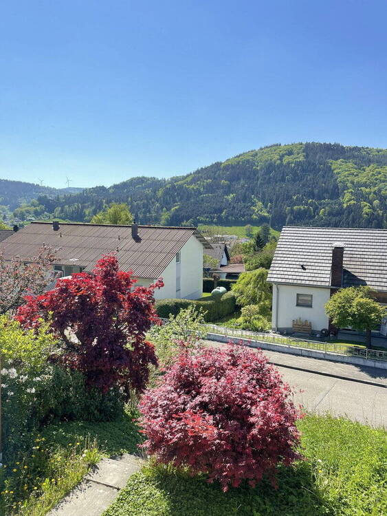 Thumbnail-Bezugsfrei und ohne Provision Haus auf 5 Zimmer mit Terrasse und Garage