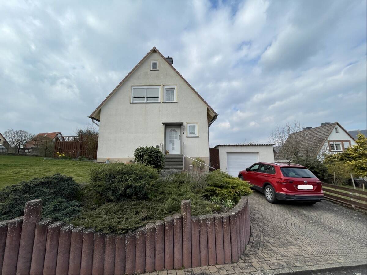 Thumbnail-Gepflegtes Einfamilienhaus in gefragter Lage von Habichtswald-Dörnberg