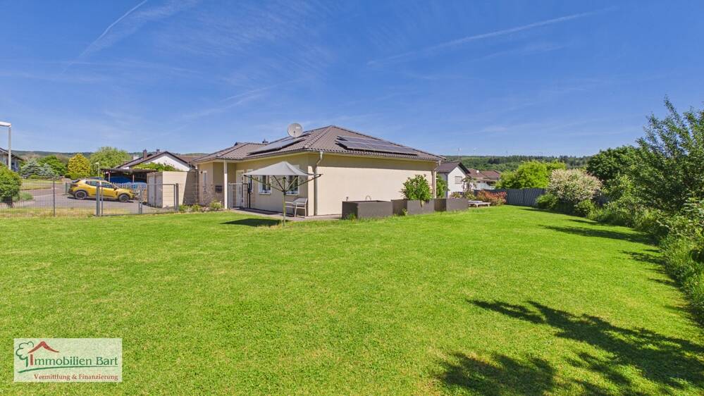 Thumbnail-TRAUMHAUS IN WEISKIRCHEN: BUNGALOW MIT 3 SZ 2 GARAGEN TOLLER GARTEN!
