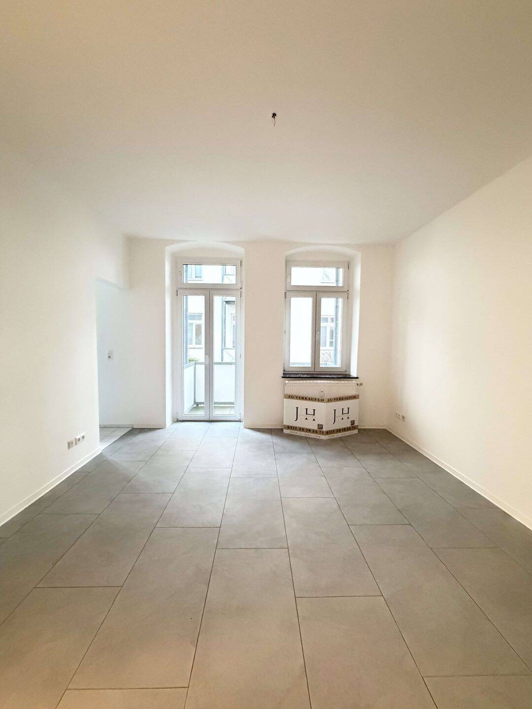 Thumbnail-Leerstehende sanierte 2-Zimmer-Wohnung mit Balkon!