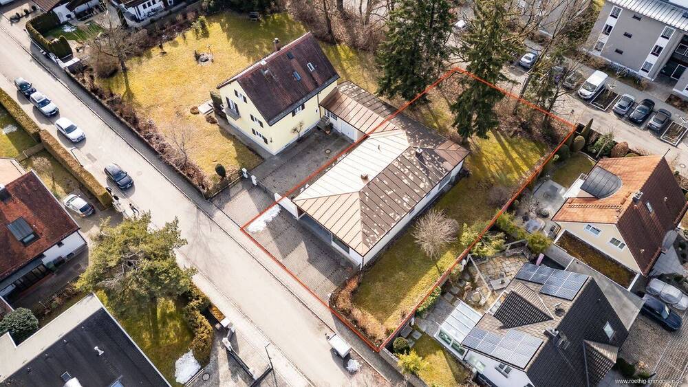 Thumbnail-Verschiedene Bebauungsmögl. - Grundstück mit Altbestand & ca. 804 m² in zentraler Lage von Ottobrunn!