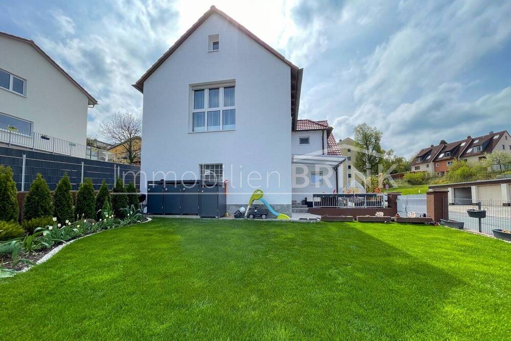 Thumbnail-RESERVIERT: Smarthome: Hightech trifft Wohnkomfort, komplett sanierte DHH mit Garten, zwei Garagen in Langenzenn