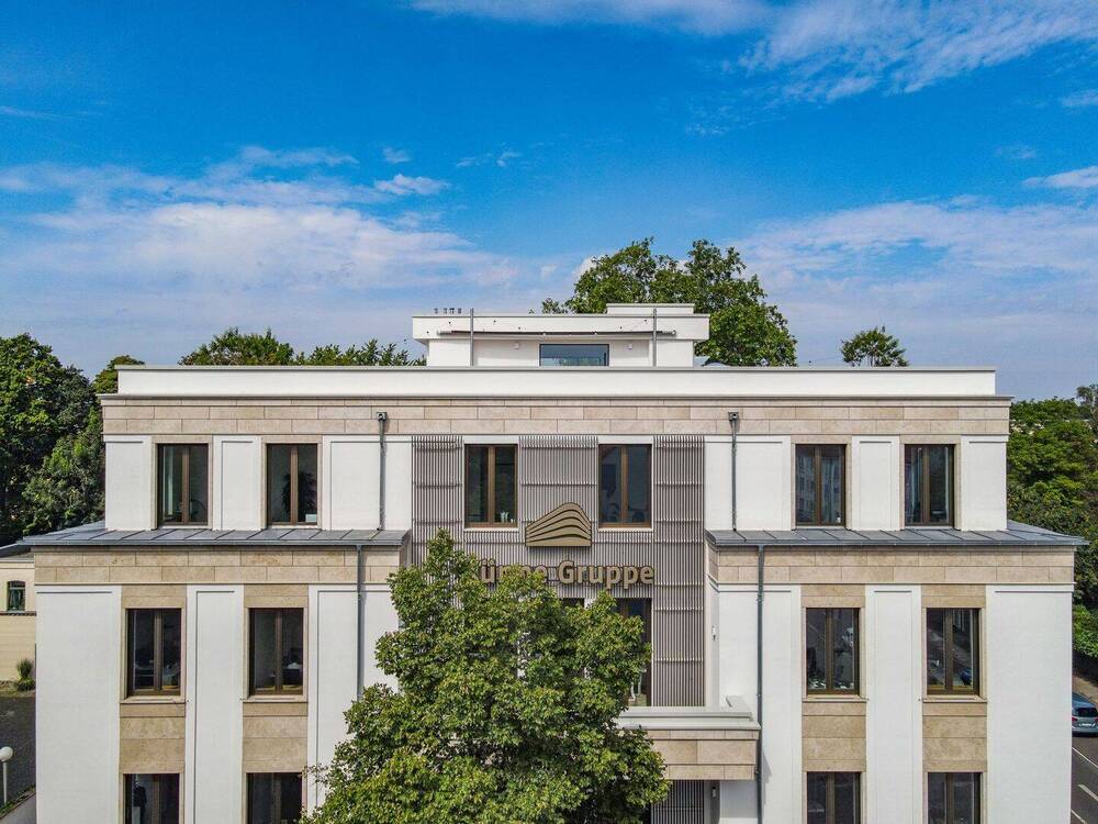 Thumbnail-Unsaniertes, freistehendes Mehrfamilienhaus in Altchemnitz