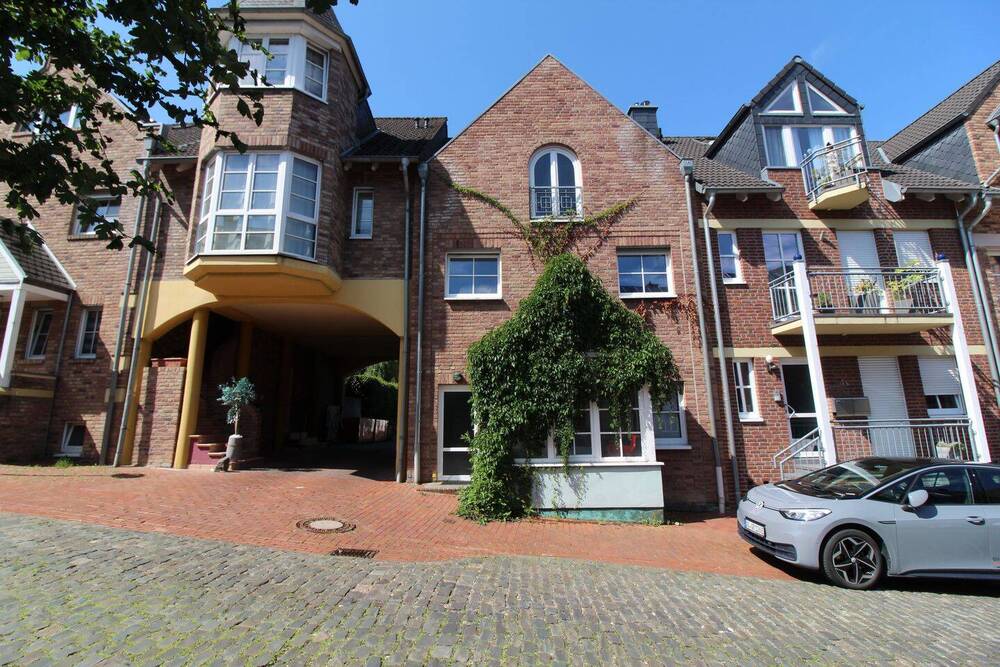 Thumbnail-Helle Maisonette-Eigentumswohnung mit Balkon im Zentrum von Übach- Baujahr 1998