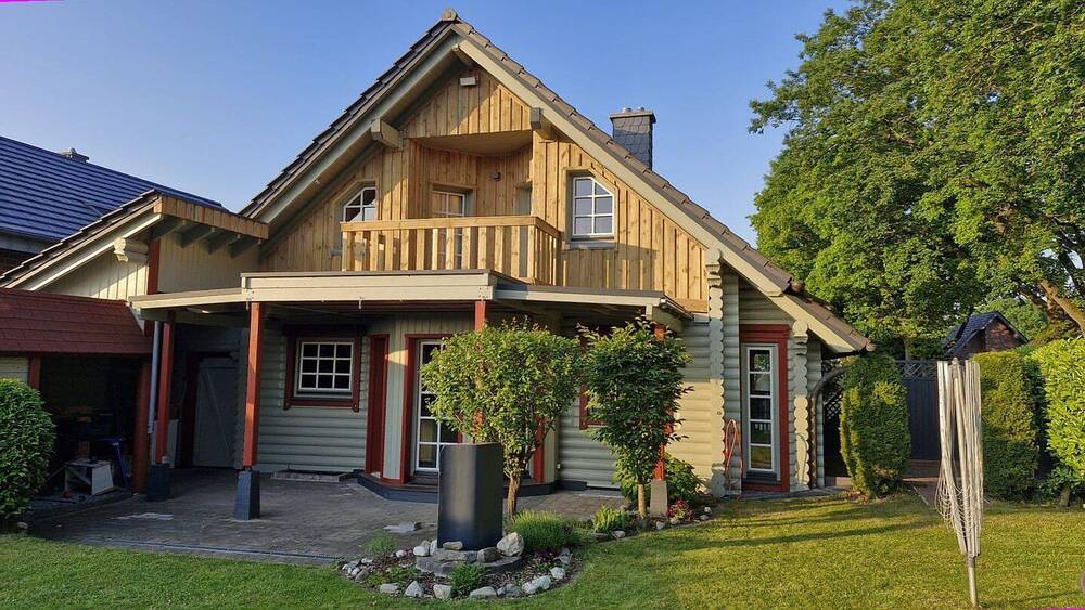 Thumbnail-Dieses Haus fühlt man - Massivholz, Kamin & pure Wohlfühlatmosphäre!