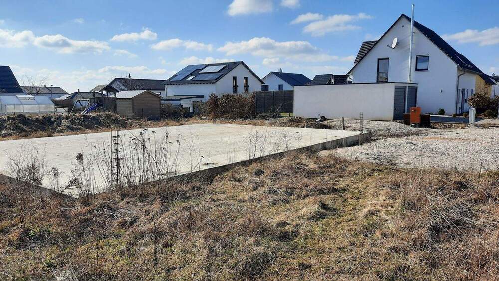 Thumbnail-Deining Baugrundstück Doppelhaus-Einfamilienhaus.