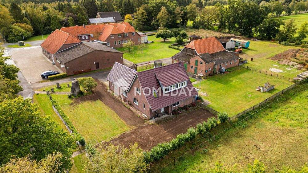 Thumbnail-Rückzugsort im Grünen: Wohnhaus mit Stallungen, Maschinenschuppen und großem Grundstück über 5299 m²