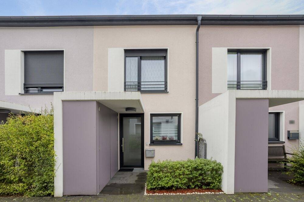 Thumbnail-Einziehen & Losleben - modernes Reihenhaus mit Garten für Singles und junge Familien