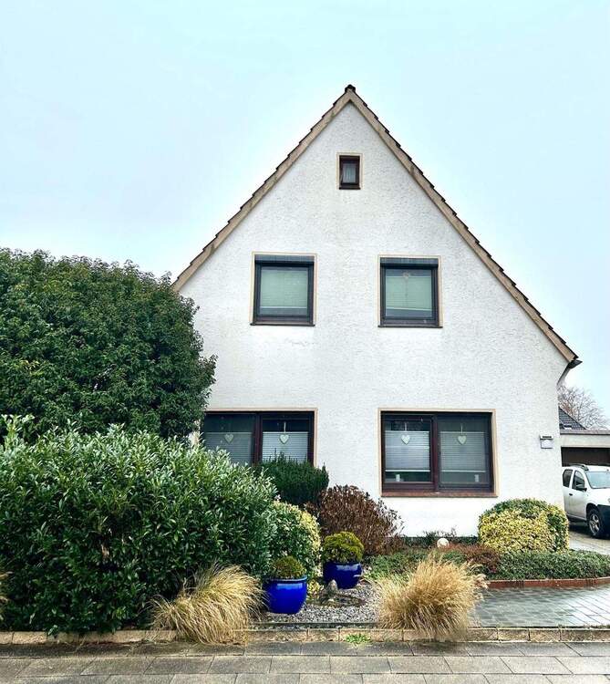 Thumbnail-Freistehendes Einfamilienhaus in ruhiger Siedlung