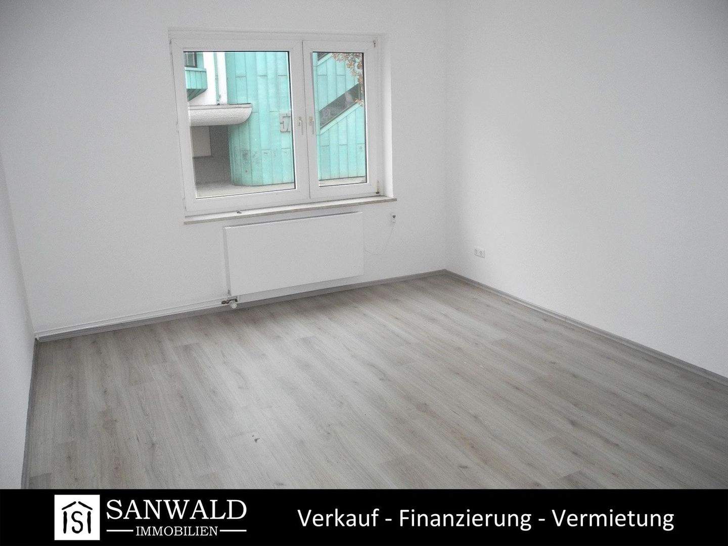 Thumbnail-Modernisierte 2,5 Zimmer Erdgeschosswohnung