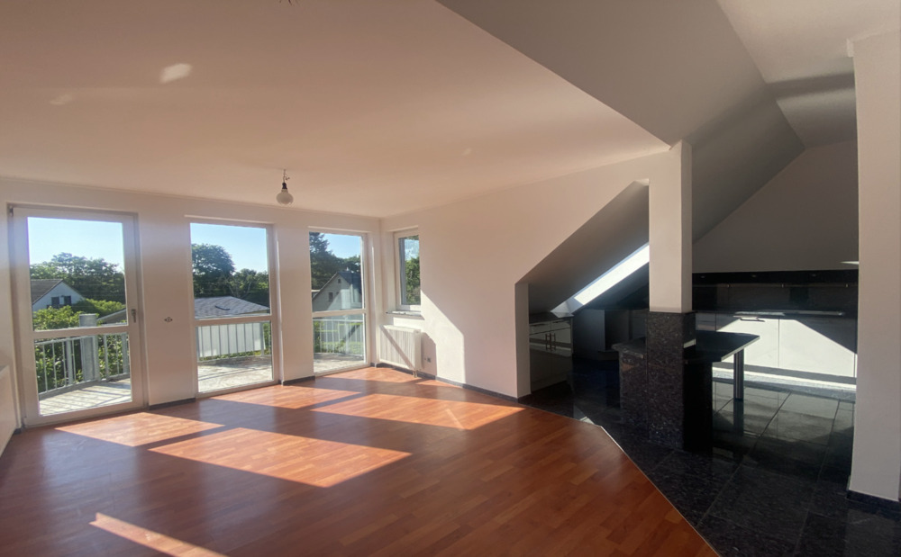 Thumbnail-Helle Dachgeschosswohnung inkl. Einbauküche und Terrasse