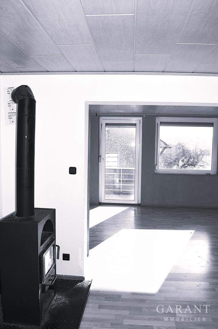 Thumbnail-Großzügige, freistehende Wohnung mit zwei Balkonen und Blick ins Grüne!