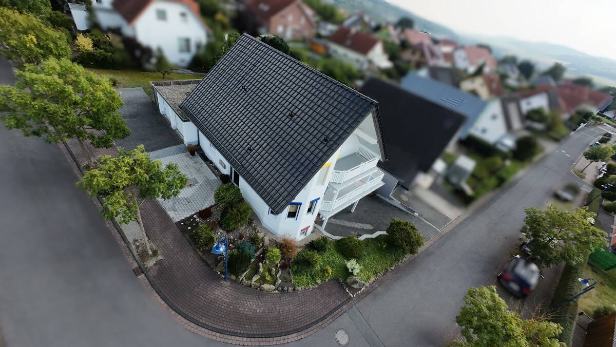 Thumbnail-Energieeffizientes 3 Familienhaus in Bad Emstal-Sand