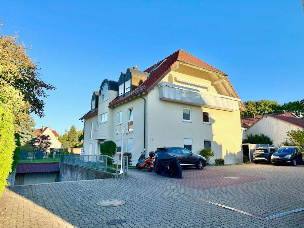 Thumbnail-2 Zi.-Whg. mit EBK, Balkon und Außenstellplatz in Zirndorf Nähe Bibertbad