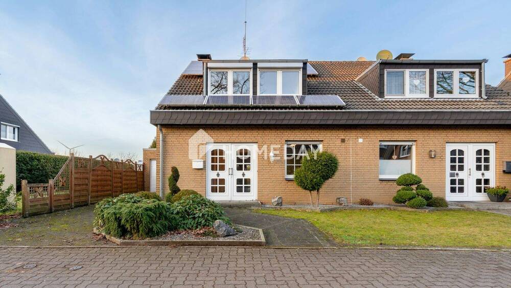 Thumbnail-Einziehen & wohlfühlen: Modernisierte DHH mit Garten und Kamin