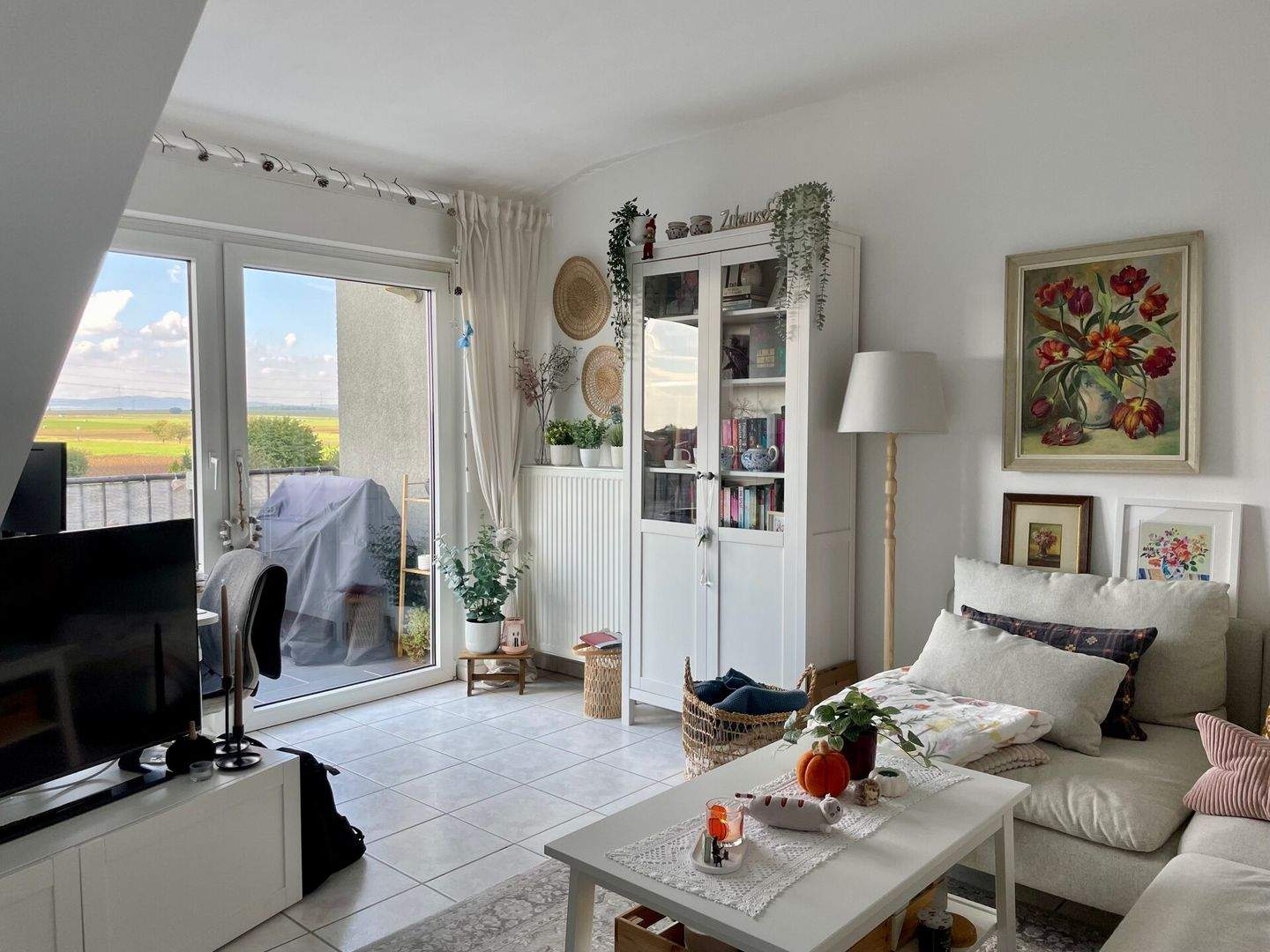Thumbnail-Attraktive 2-Zimmer-Wohnung mit Balkon und Garage - in gepflegtem 6-Familienhaus in Reichelsheim