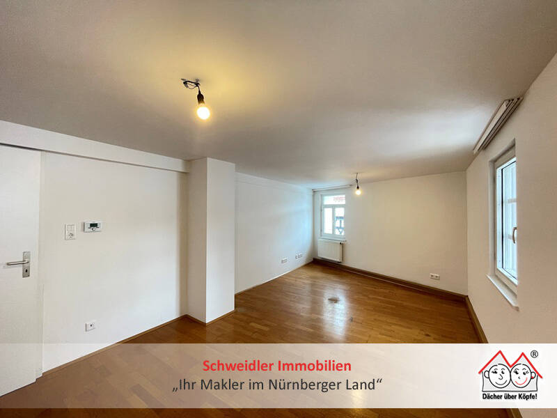 Thumbnail-Schnuckelige Pärchenwohnung! Gemütliche 3-Zimmer-Wohnung in Lauf am Marktplatz zur Miete (1. OG)