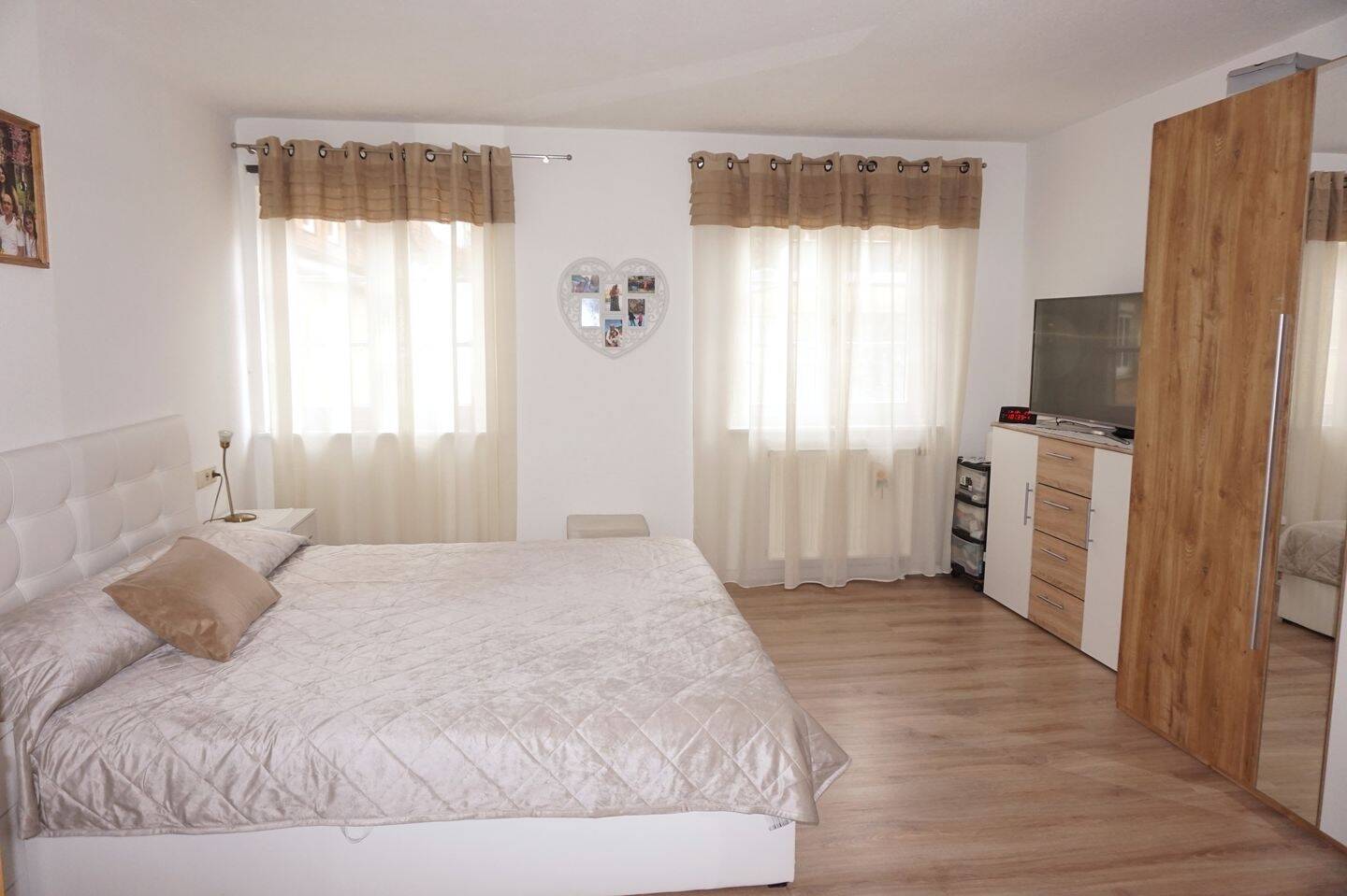 Thumbnail-Sehr gepflegte, sonnige und helle 3-Zimmer-Wohnung mit Tageslichtbad