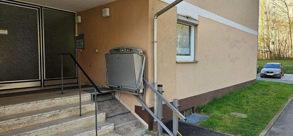 Thumbnail-3-Zimmer-Wohnung 76,25 m² Wohnfläche mit verglaster Loggia und Kellerraum in Trostberg