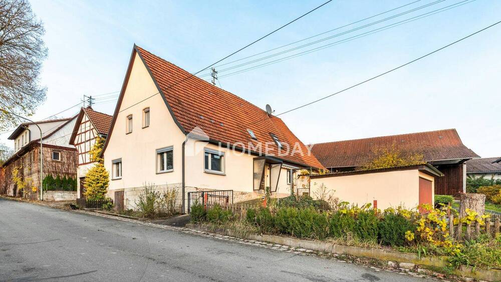 Thumbnail-Einfamilienhaus mit Geschichte und Entwicklungspotenzial in ruhiger, naturnaher Lage