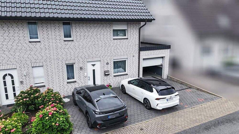 Thumbnail-Gepflegte Doppelhaushälfte mit Einliegerwohnung, Garten & Garage in Bielefeld-Heepen