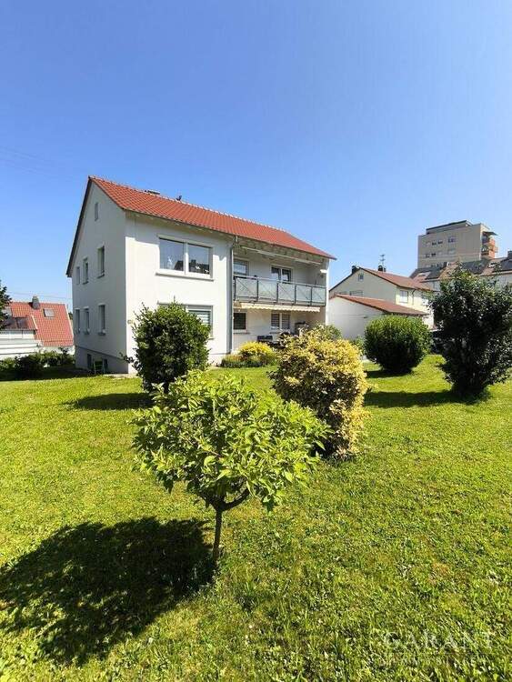 Thumbnail-Zweifamilienhaus auf großem, sonnigem Grundstück!