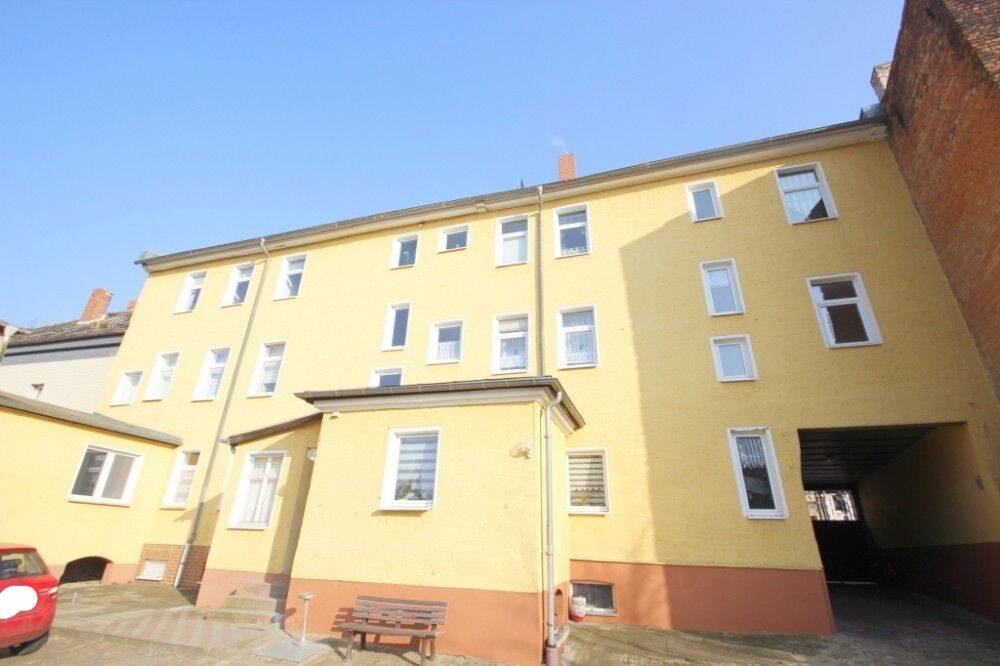 Thumbnail-AnKaSa GmbH*Familienwohnung mit*4 Zimmer*2 Bäder*2xDusche*Badewanne*großer Garten*Stellplatz mgl.