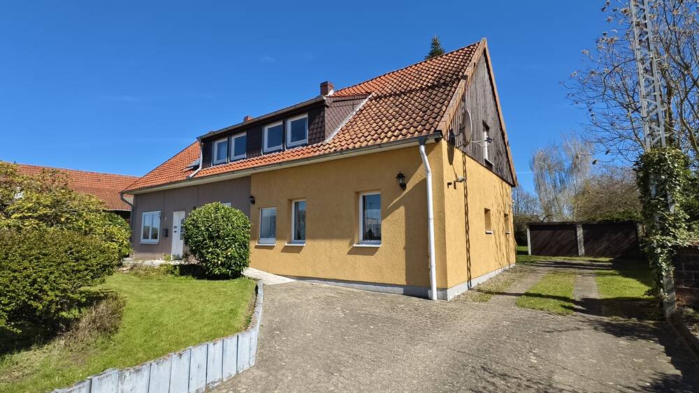 Thumbnail-Uetze - Dollbergen - Handwerkertraum - Grosses Wohnhaus zum Sanieren