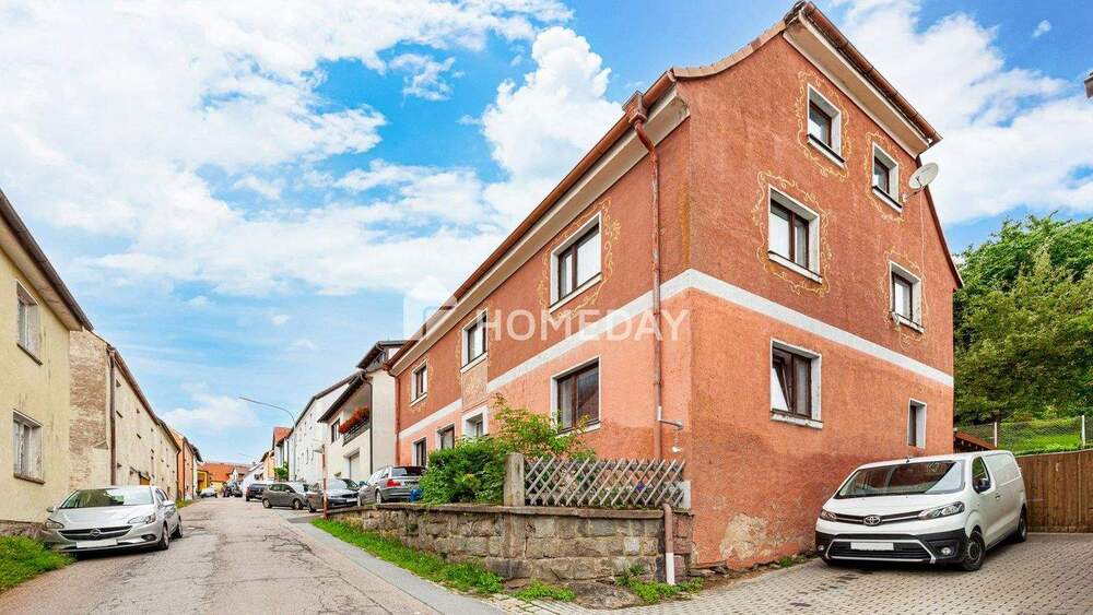 Thumbnail-Zweifamilienhaus mit viel Platz und Gestaltungsfreiheit in ruhiger Lage