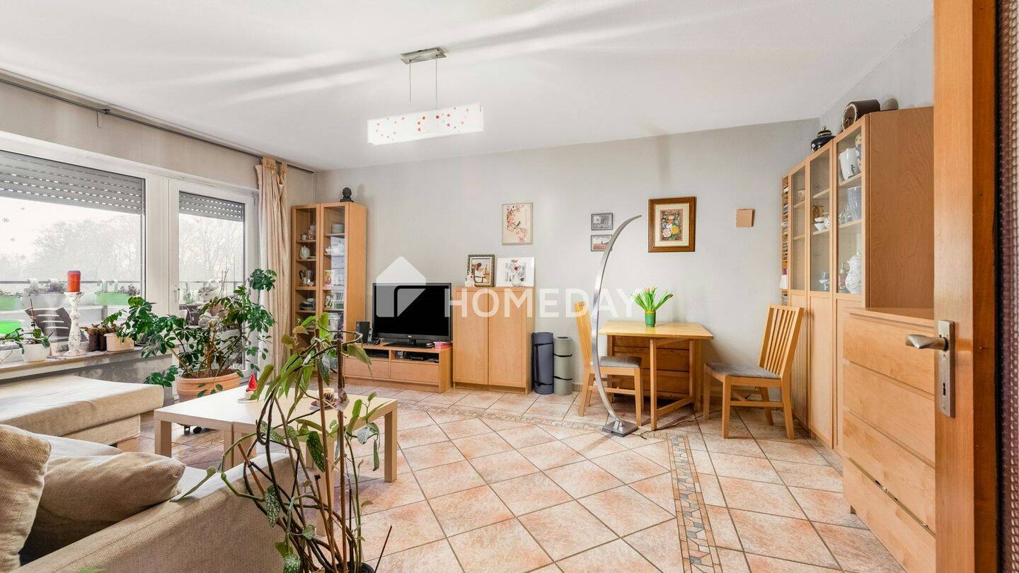Thumbnail-Großzügig geschnittene Vier-Zimmer-Wohnung mit Wohlfühlcharakter
