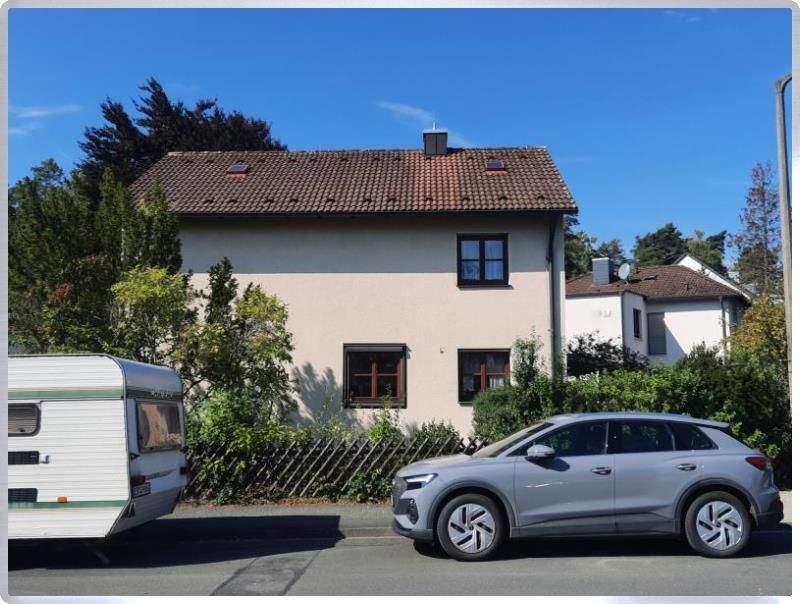 Thumbnail-großzügiges Einfamilienhaus in Bestlage von Alt-Erlangen