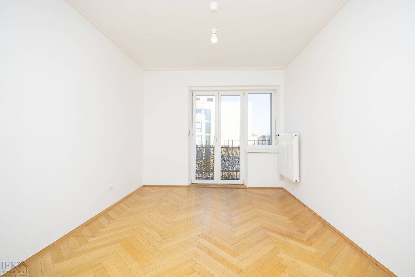 Thumbnail-Hohe Decken, Fischgrätparkett, Bergblick. Gemütliche Altbauwohnung in Au-Haidhausen