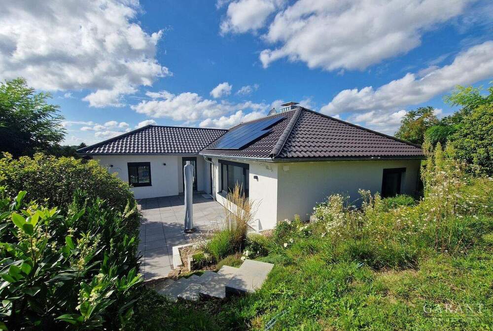 Thumbnail-* Stil und Eleganz trifft modernste Technik *