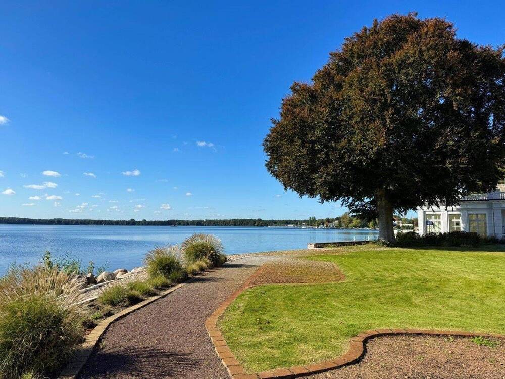 Thumbnail-Exklusives EG-Apartment mit 186 m², Seeblick, Terrasse und Kamin direkt am Müggelsee